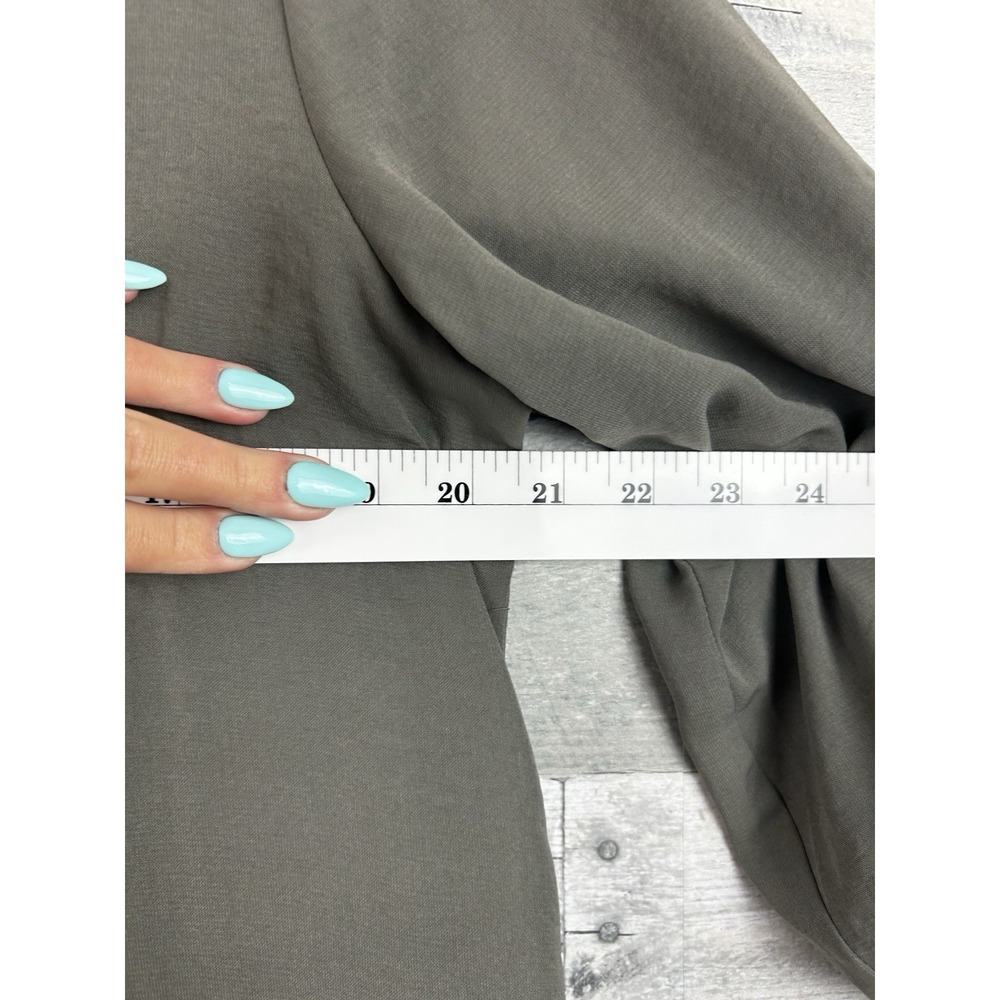 Maurice's Medium Gray 3/4 Sleeve V Neck Blouse Pop Up Blouse - Picture 4 of 6